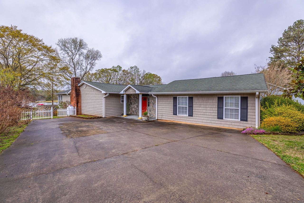 423 Coggins Shore Road, Inman, South Carolina image 1