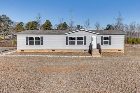 A home in Chesnee