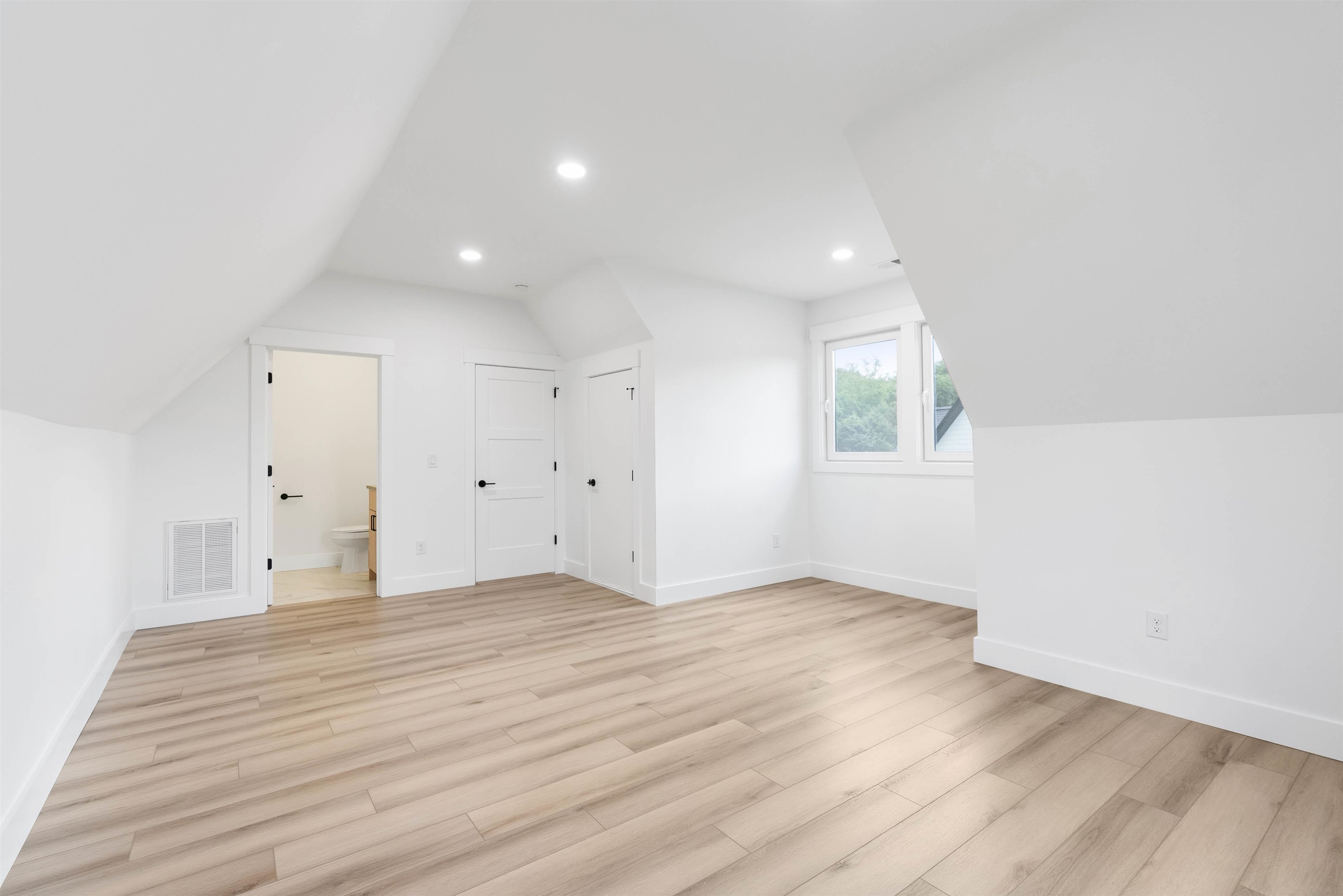 734 New South Court, WELLFORD, South Carolina image 33
