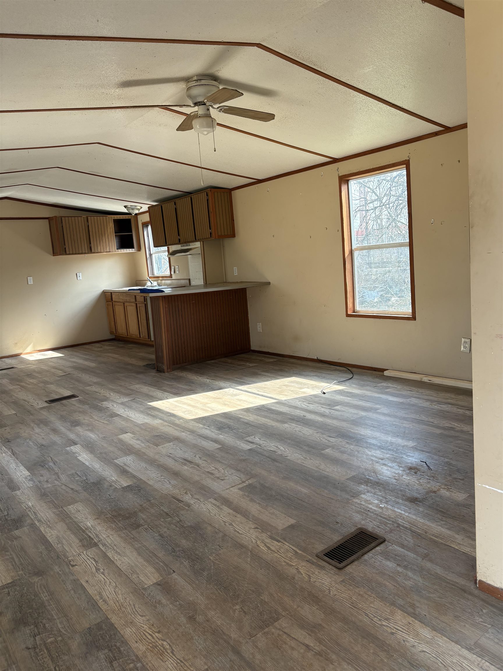 140 Railroad Street, Spartanburg, South Carolina image 3