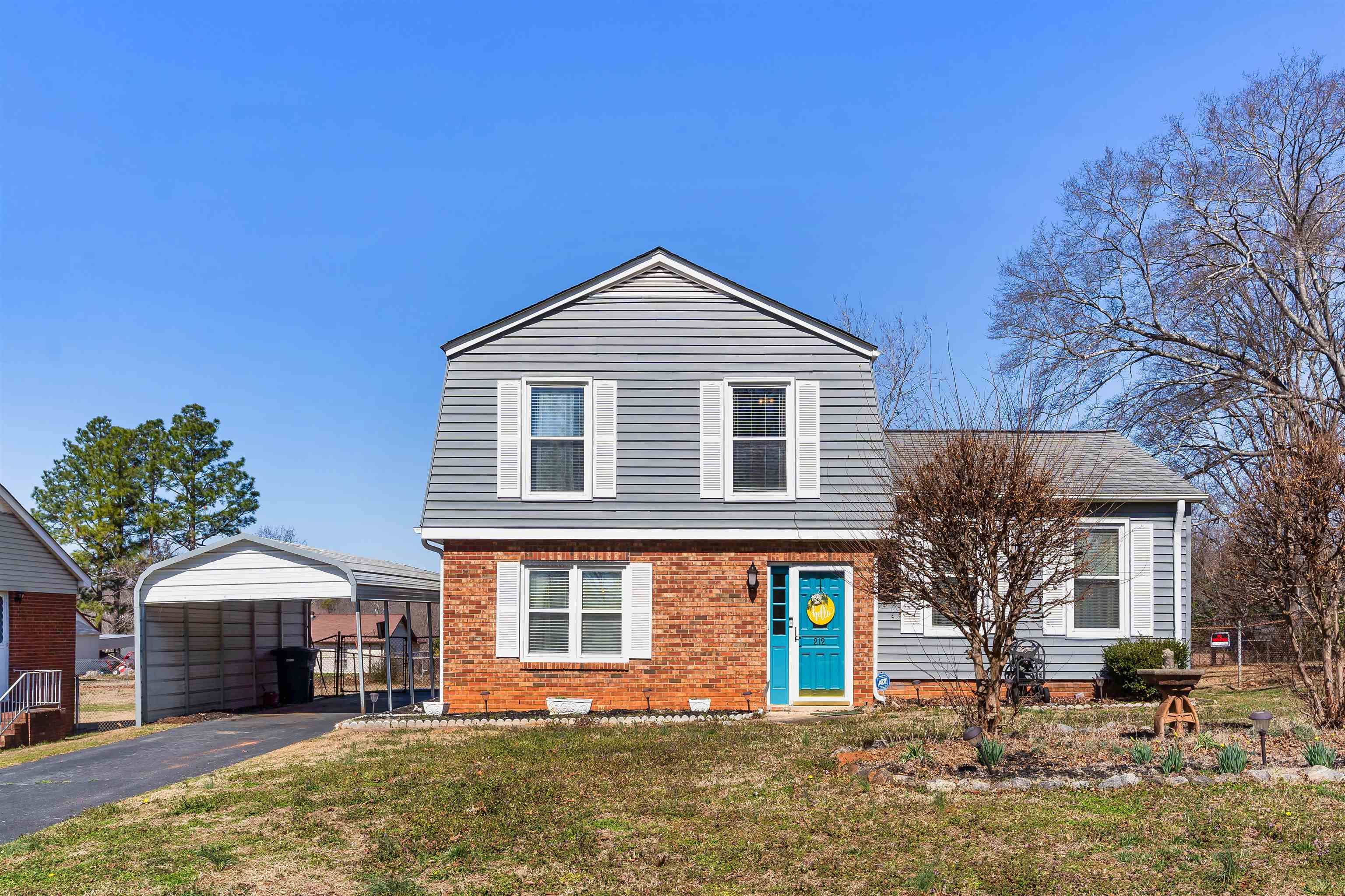 212 Willow Oaks Drive, Spartanburg, South Carolina image 1