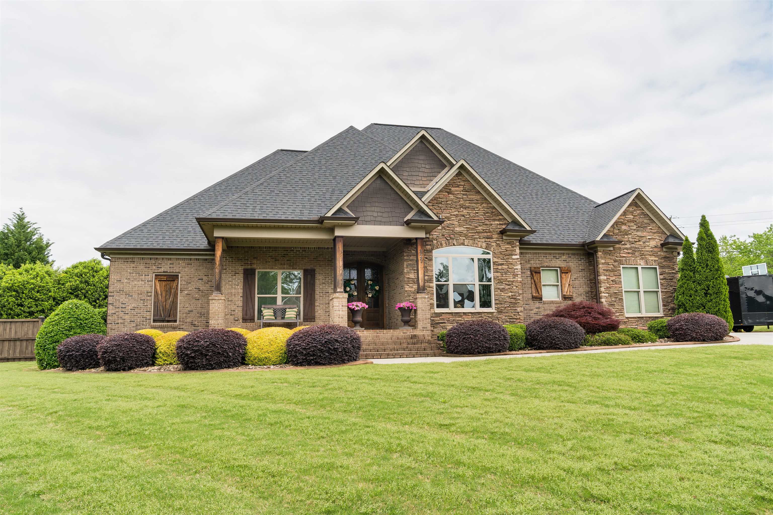 321 Burro Court, Boiling Springs, South Carolina image 2