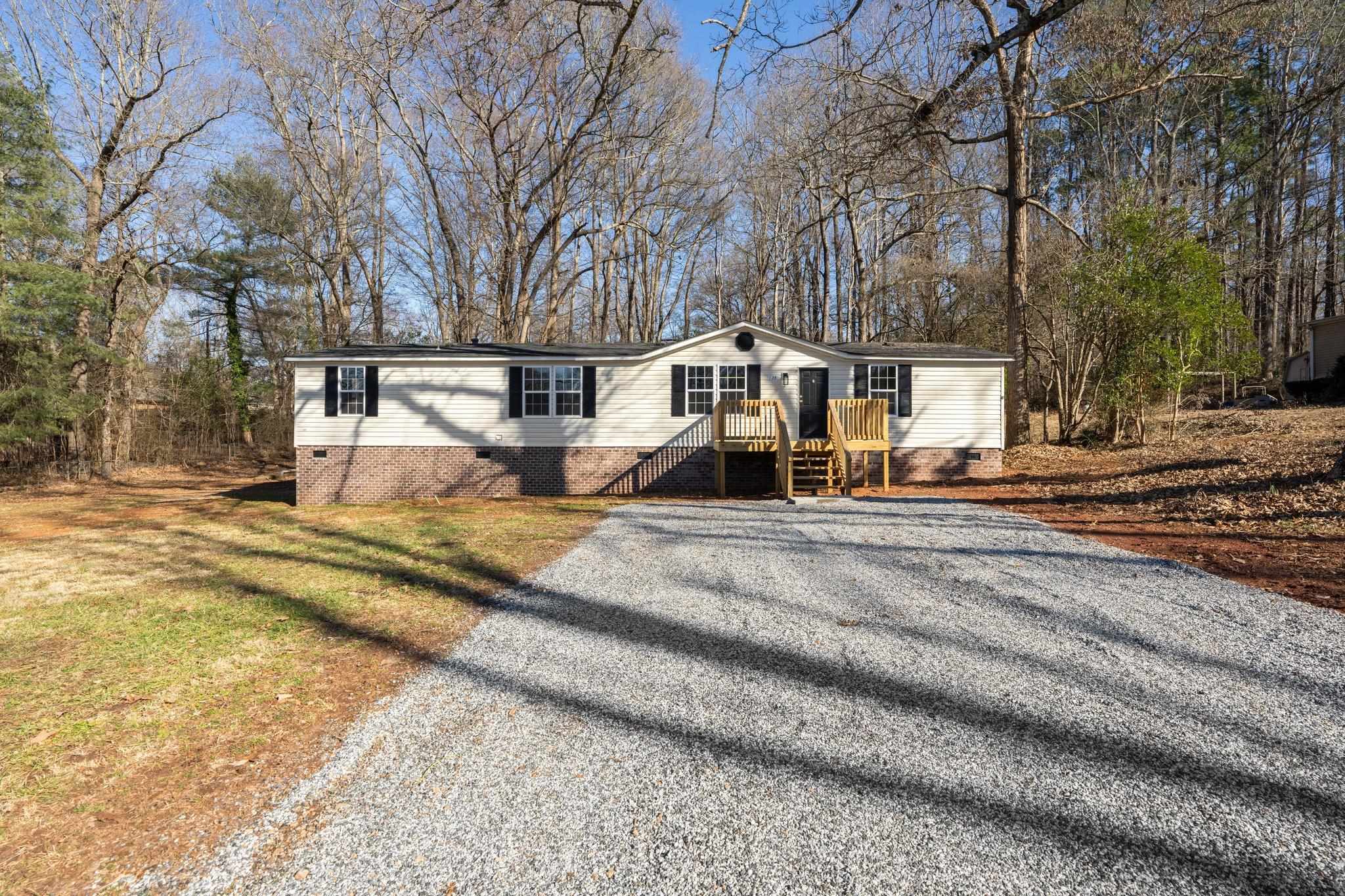 135 Cox Road, Wellford, South Carolina image 1