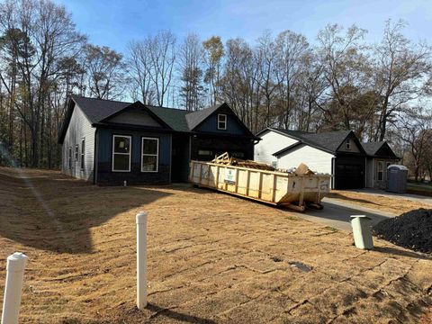 A home in Chesnee