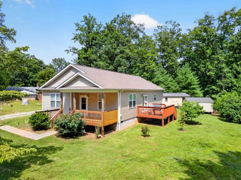 Homes For Sale - 1125 Belue Mill Road<br/> Landrum, SC 29356