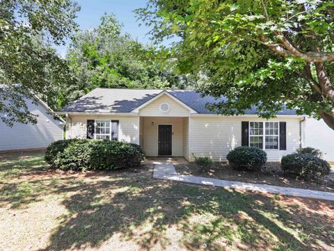 Homes For Sale - 1888 Tamara Way<br/> Spartanburg, SC 29301