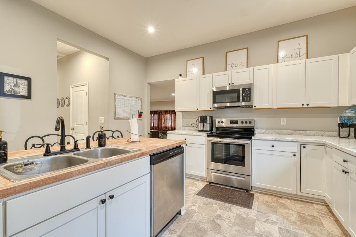 2000 E Blackstock Road, Spartanburg, South Carolina image 10