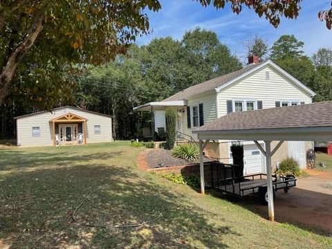 Homes For Sale - 170 Spartanburg Road<br/> Duncan, SC 29334