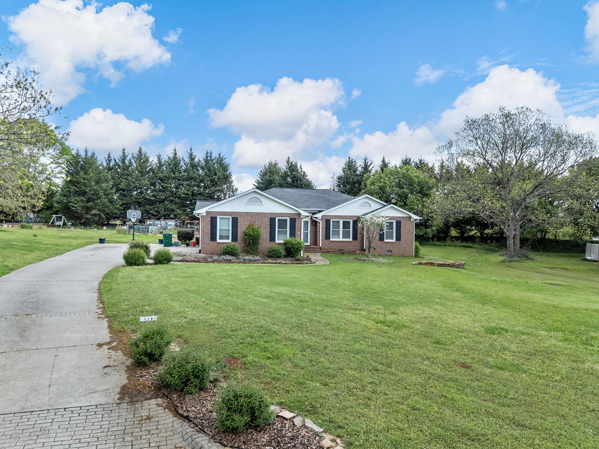 110 Miller Springs Drive, Moore, South Carolina image 1