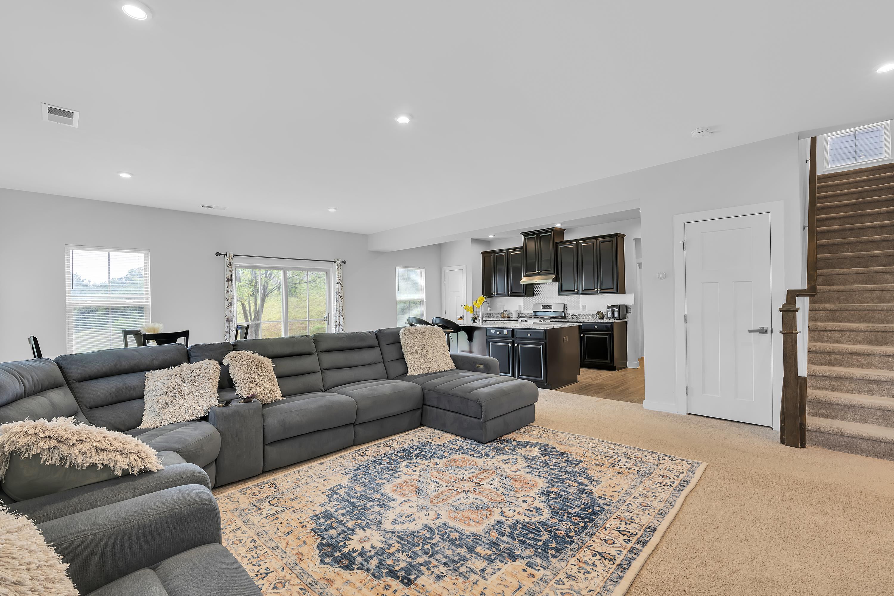 Duncan, South Carolina 29334, United States, 5 Bedrooms Bedrooms, ,4 BathroomsBathrooms,Residential,Active,251838