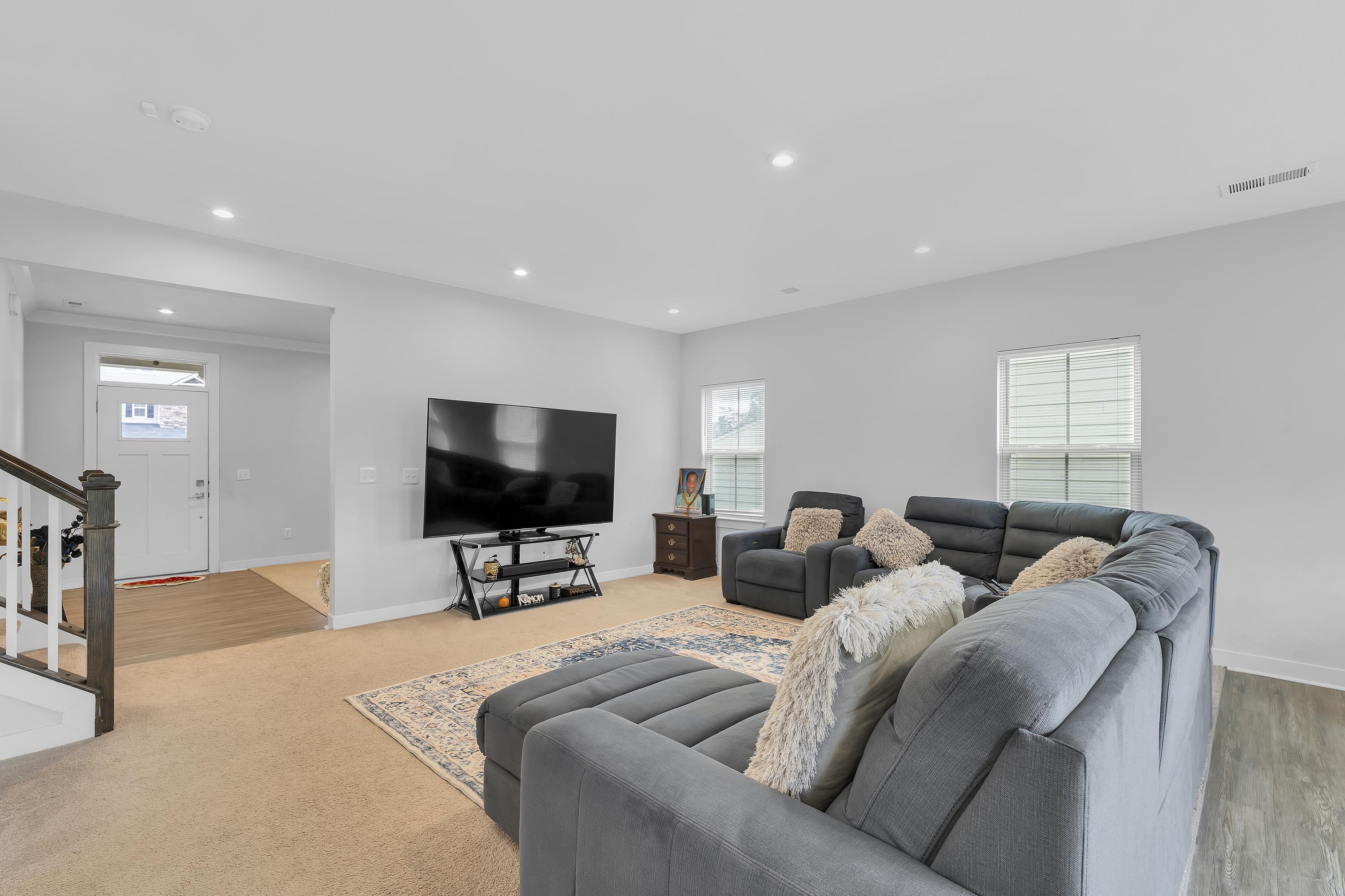 Duncan, South Carolina 29334, United States, 5 Bedrooms Bedrooms, ,4 BathroomsBathrooms,Residential,Active,251838