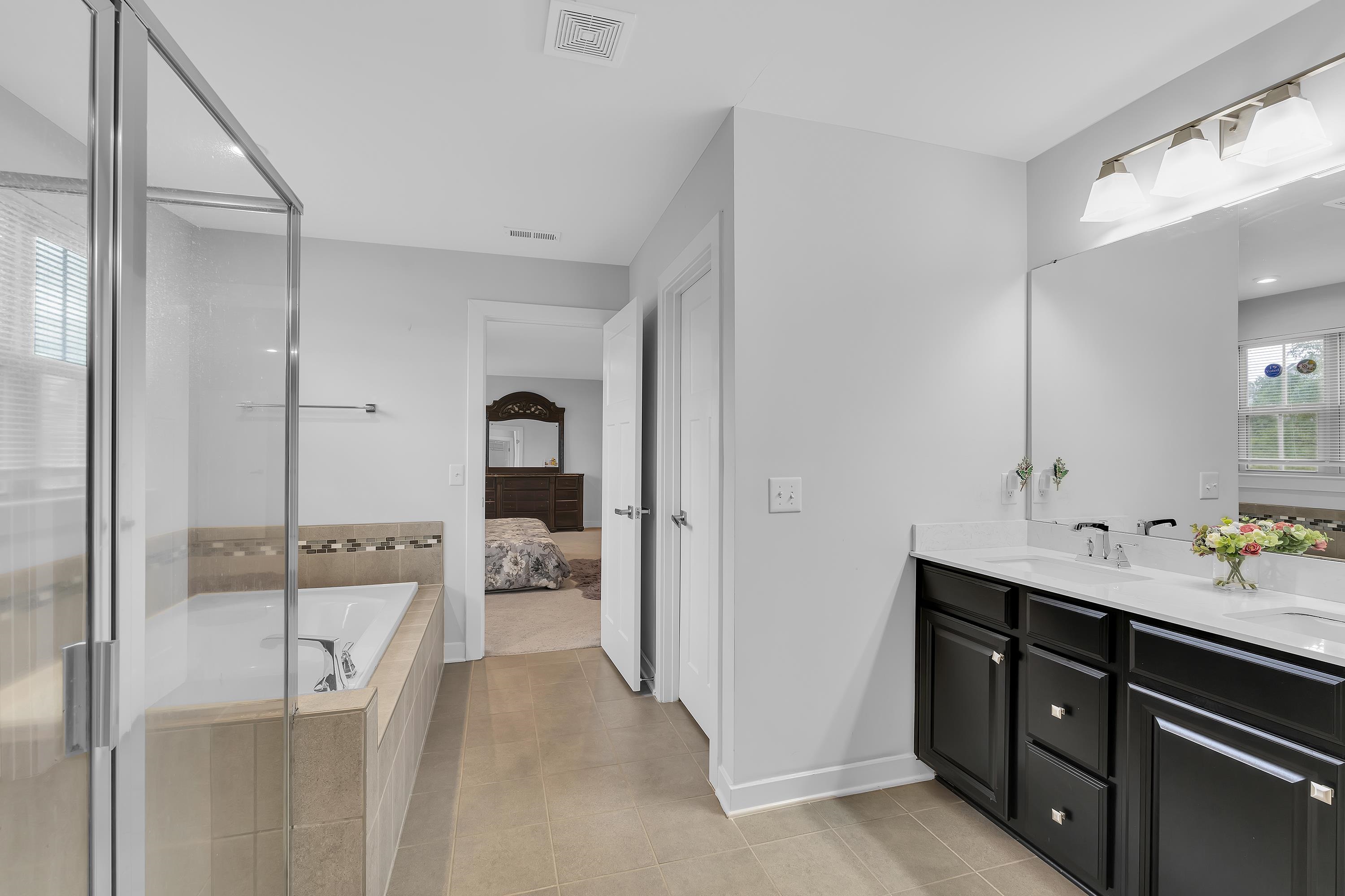 Duncan, South Carolina 29334, United States, 5 Bedrooms Bedrooms, ,4 BathroomsBathrooms,Residential,Active,251838