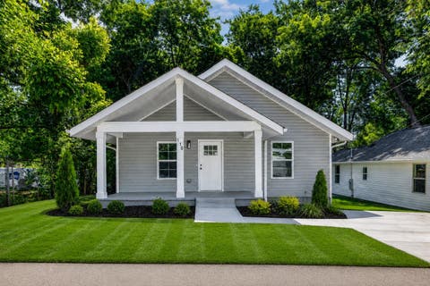 Homes For Sale - 110 Mcdade Street<br/> Greenville, SC 29611