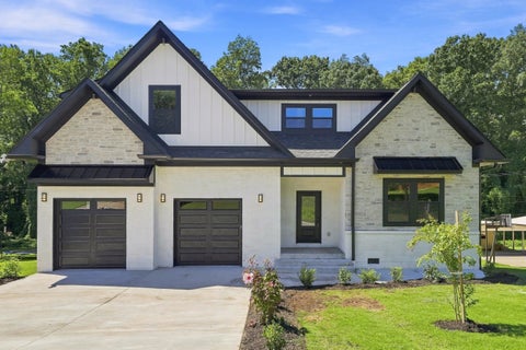 Homes For Sale - 4749 Worden Drive<br/> Spartanburg, SC 29301