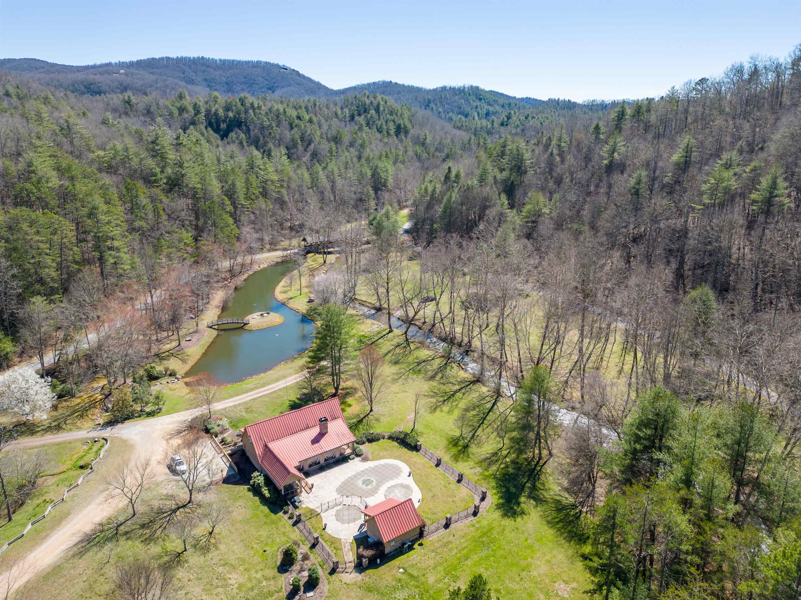 132 Overlook Park Drive, Hendersonville, North Carolina image 9