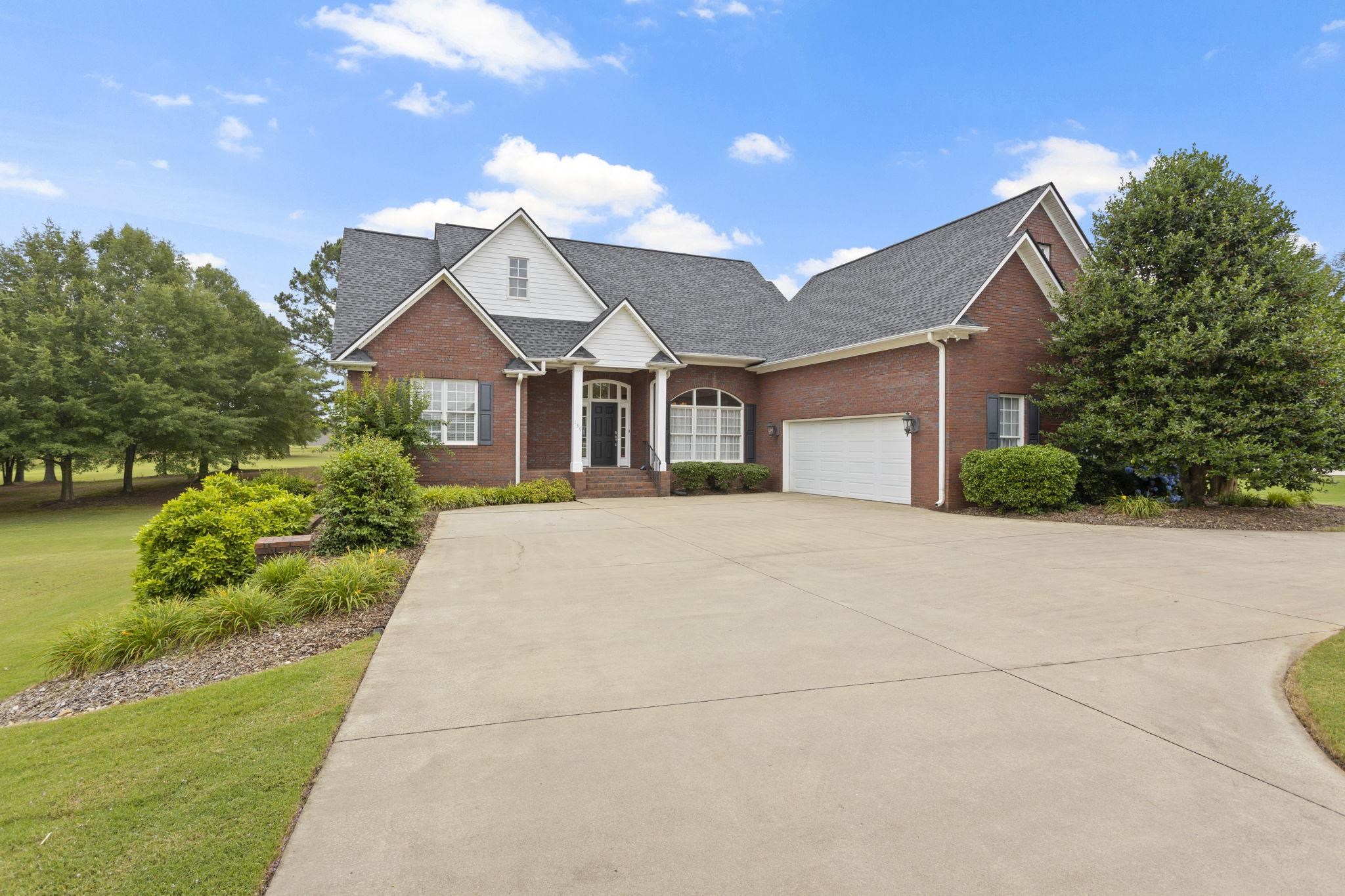 139 N Woodfin Ridge Drive, Inman, South Carolina image 1