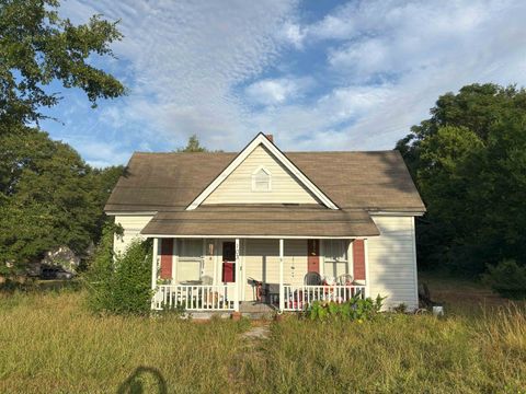 Multifamily For Sale - 103 Floyd Street St<br/> Drayton, SC 29333