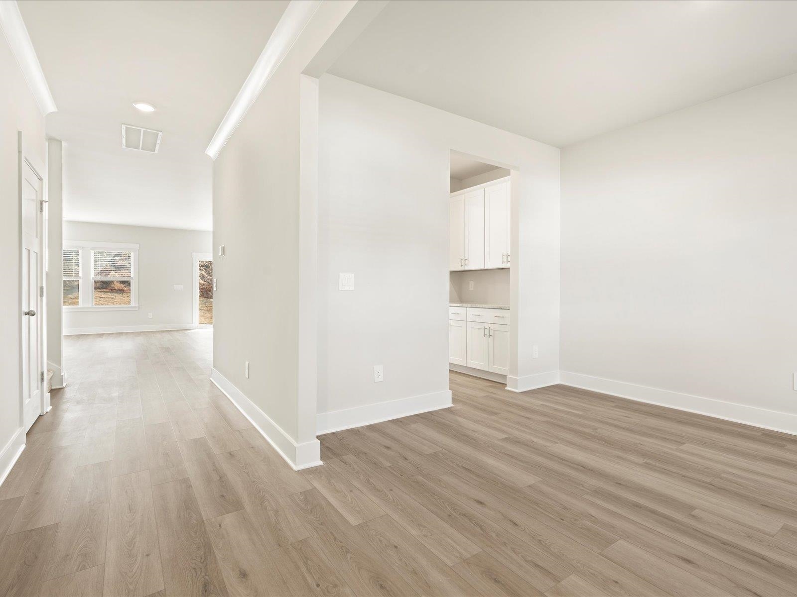 897 Burghley Circle, Greer, South Carolina image 3