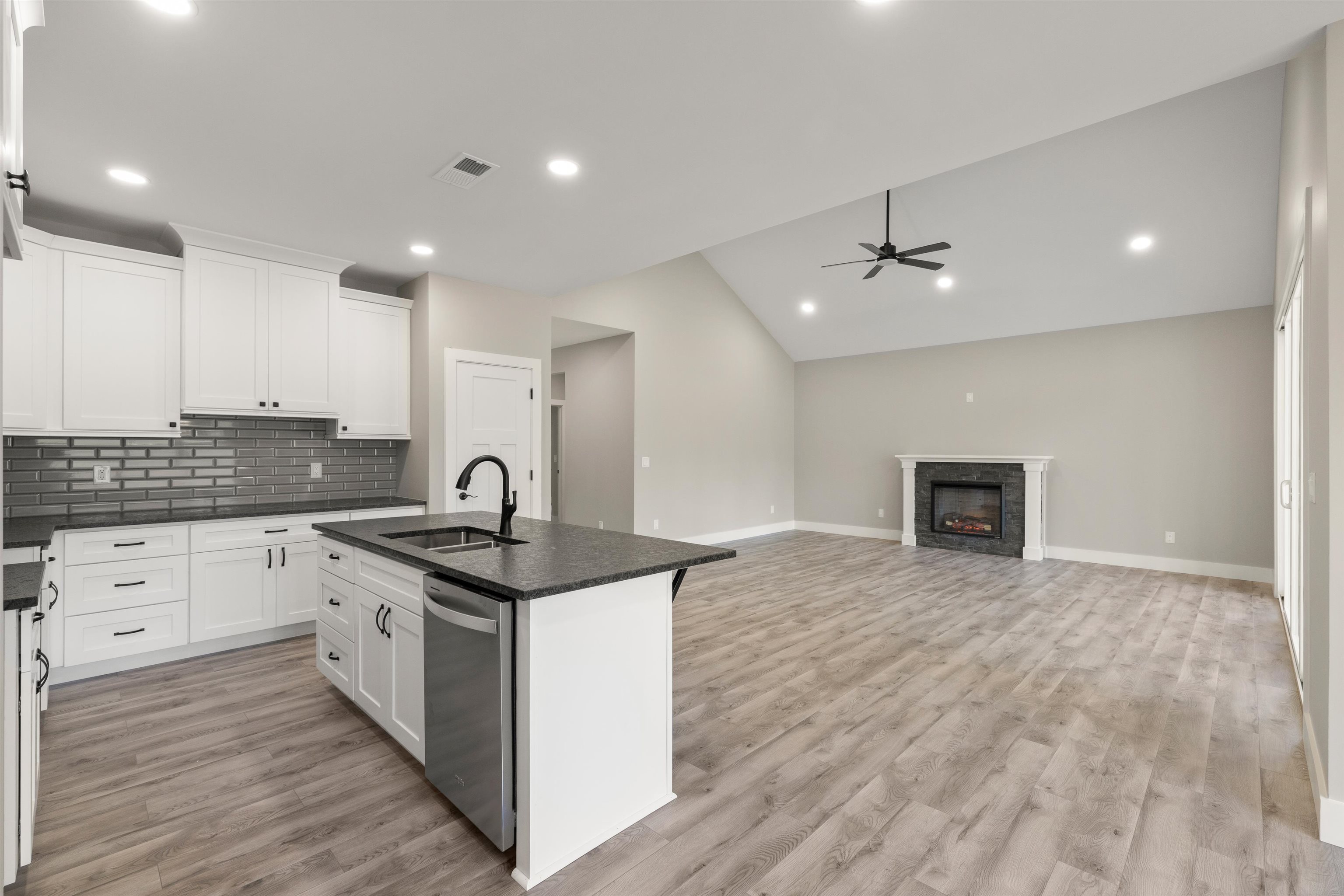 3135 E Croft Circle, Spartanburg, South Carolina image 12