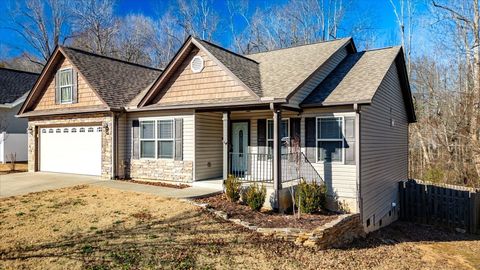 Homes For Sale - 227 Heritage Creek Drive<br/> Boiling Springs, SC 29316