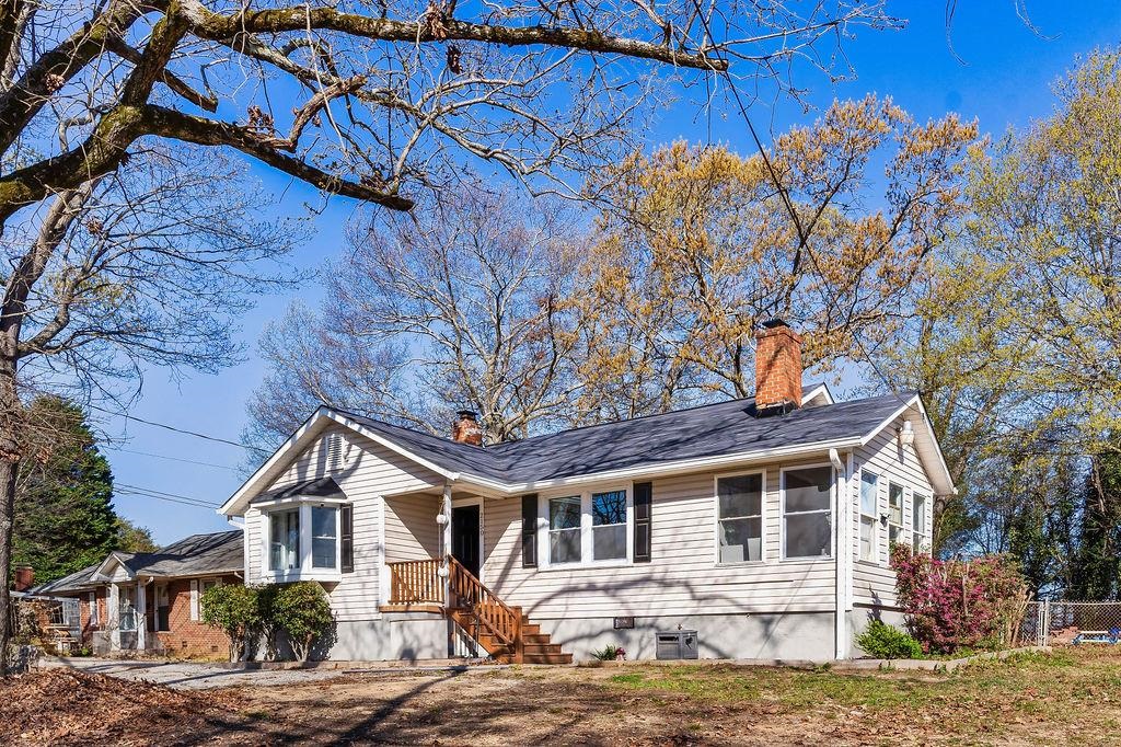 2150 Oakhurst Circle, Spartanburg, South Carolina image 1