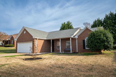 Homes For Sale - 298 Glen Crest Drive<br/> Moore, SC 29369