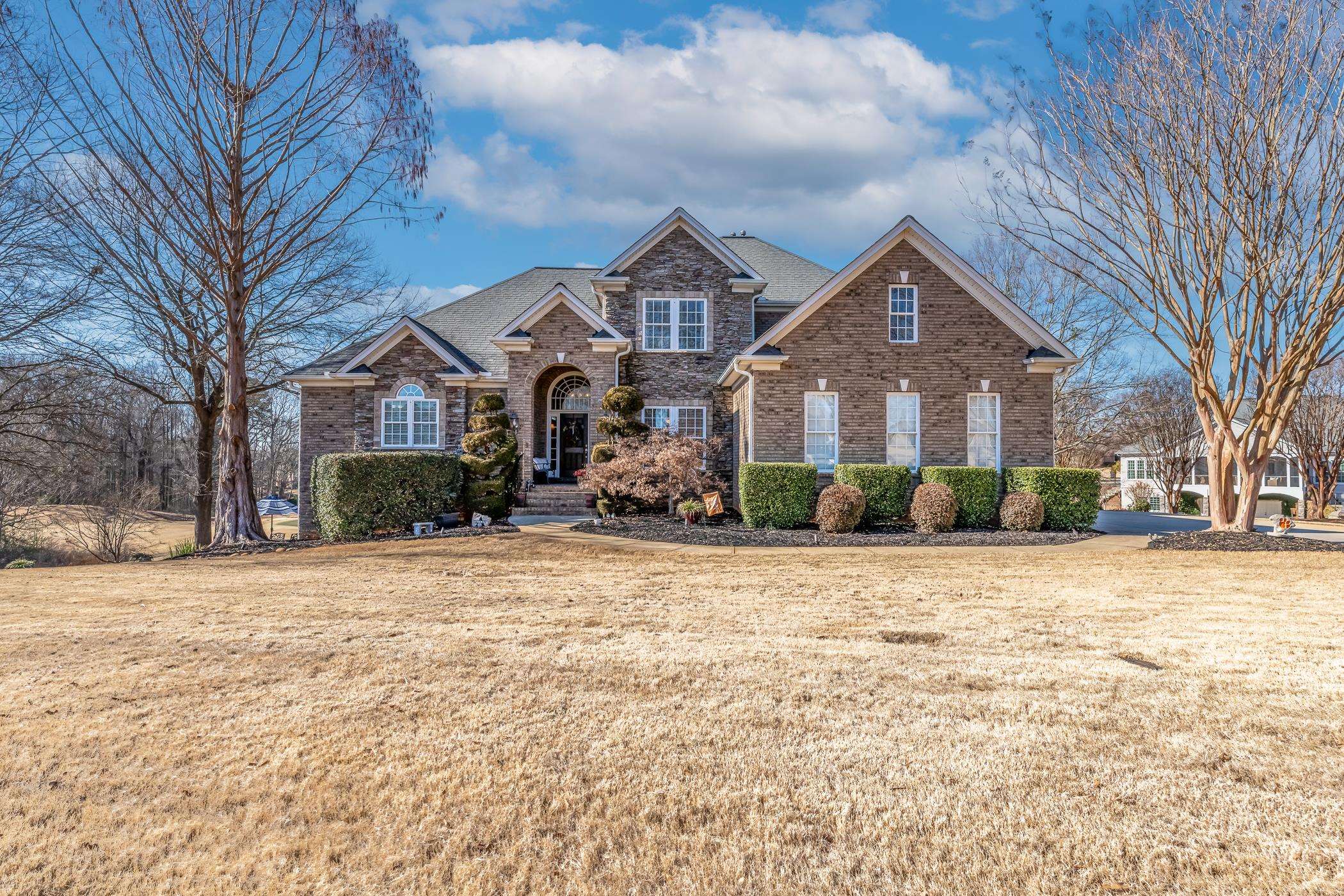 255 Sandy Run Drive, Greer, South Carolina image 1
