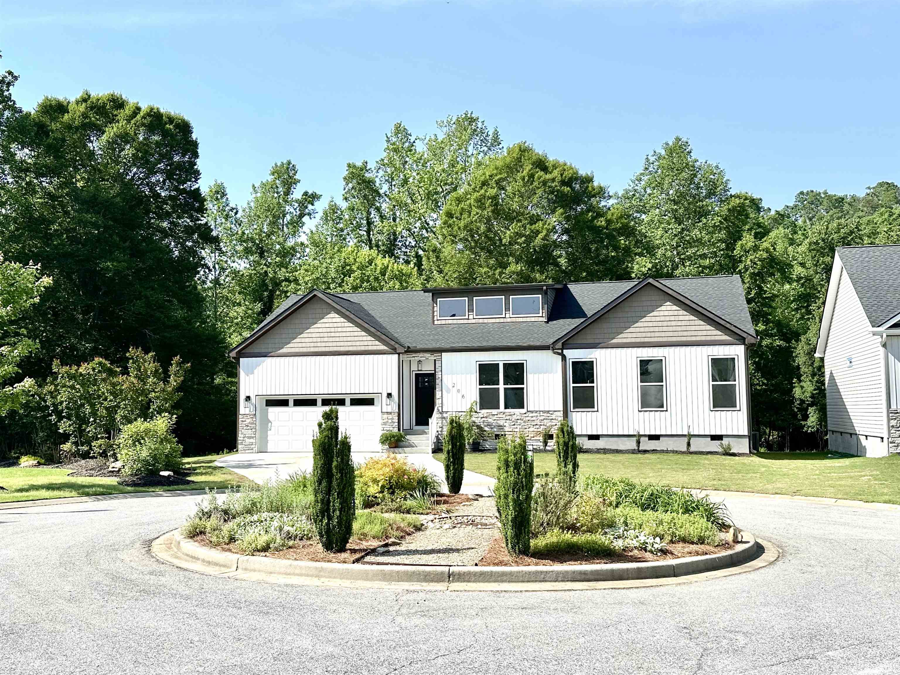 206 Page Creek Boulevard, Landrum, South Carolina image 2