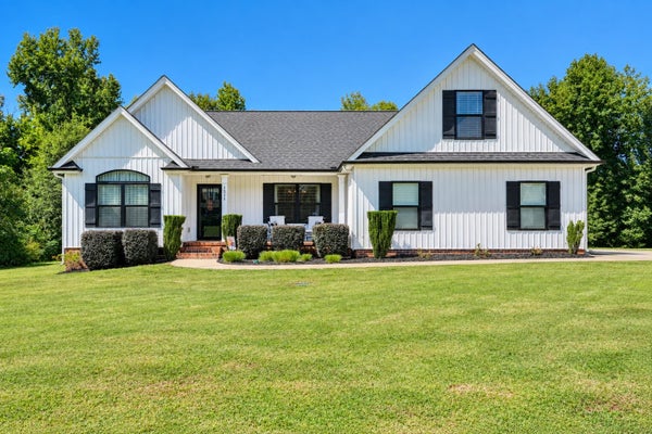 1511 S GREEN RIVER RD, GAFFNEY, SC 29341 - Image 3b88e88a09da18b892af2333aa02bd58/3175362277