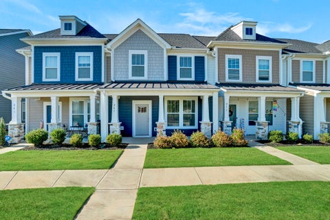 Townhouse For Sale - 207 Dalmatian Drive<br/> Spartanburg County, Spartanburg, SC 29307