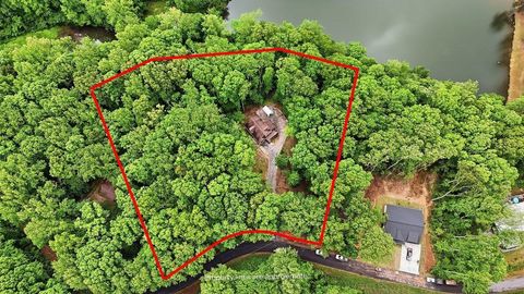 Homes For Sale - 20 Forest Drive<br/> Aiken County, Travelers Rest, SC 29690