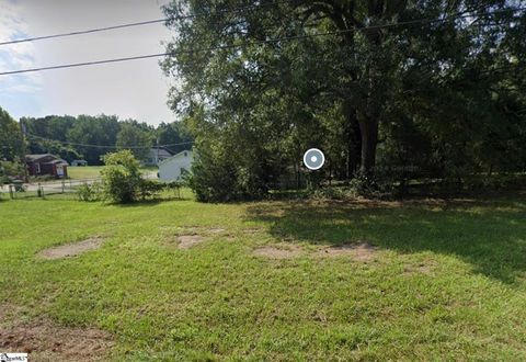 Vacant Land For Sale - 101 W Bluford Street<br/> Laurens County, CLINTON, SC 29325