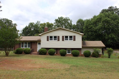 Homes For Sale - 190 Clearview Hts Hts<br/> Boiling Springs, SC 29316