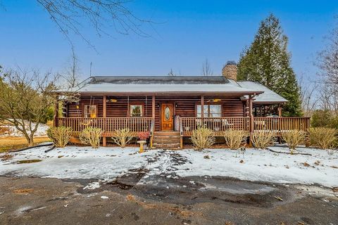 Homes For Sale - 1944 River Crest Parkway<br/> Rutherfordton, NC 28138