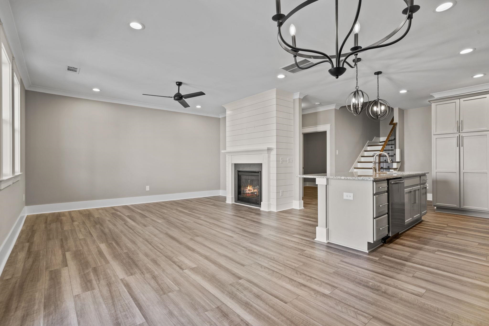 1212 N Pinot Road, Duncan, South Carolina image 5