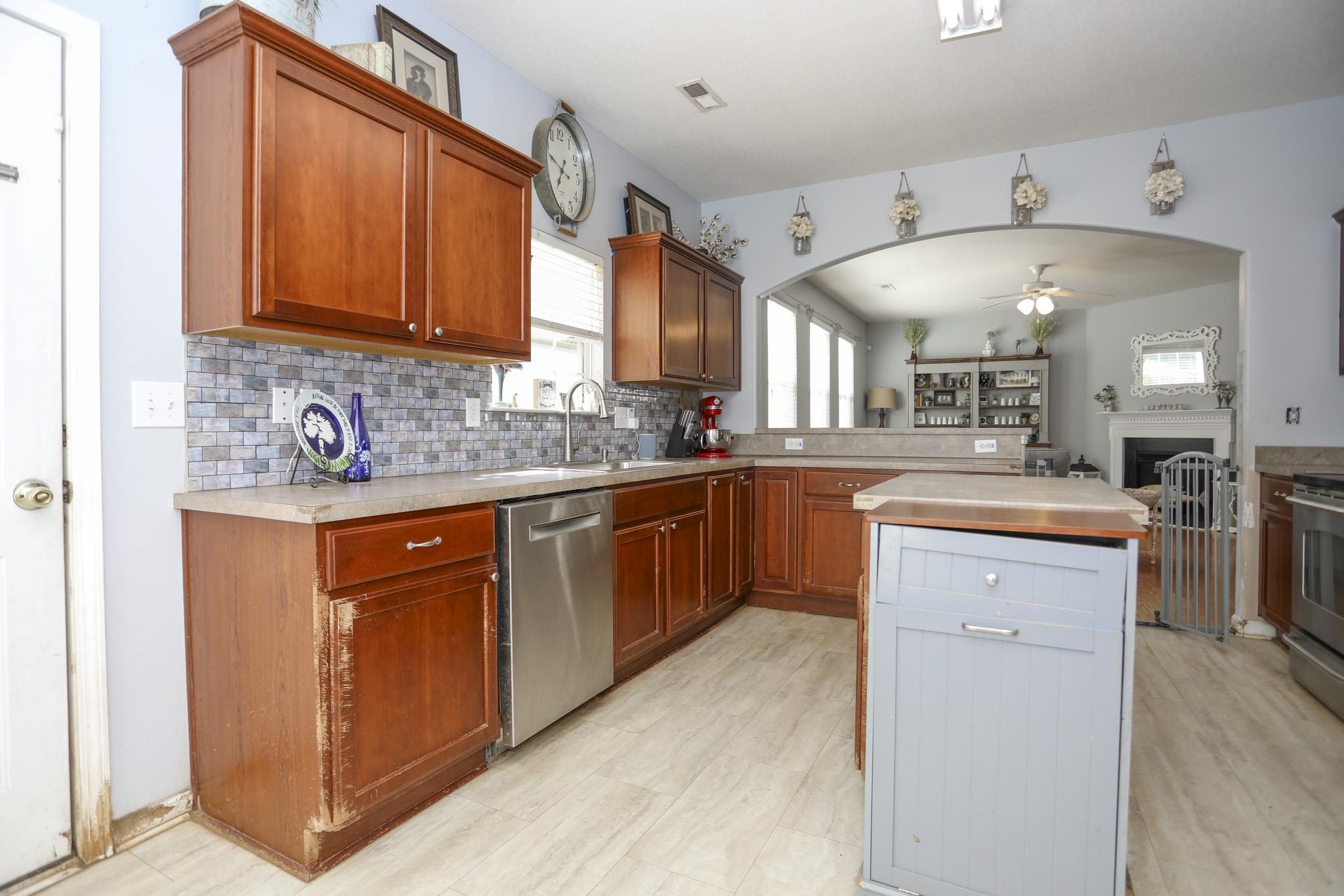 8 Slow Creek Drive, Simpsonville, South Carolina image 16