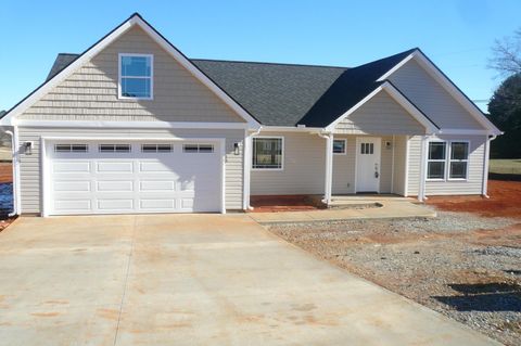 A home in Chesnee