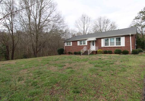 Homes For Sale - 206 Canterbury Road<br/> Union, SC 29379