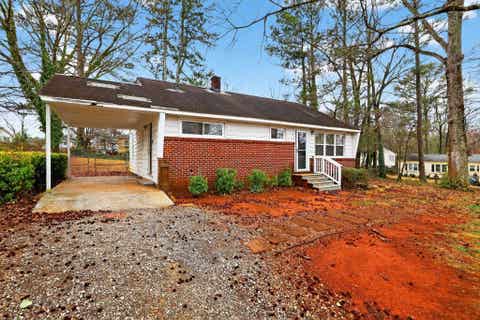 Homes For Sale - 325 Merideth Circle<br/> Spartanburg County, Spartanburg, SC 29306