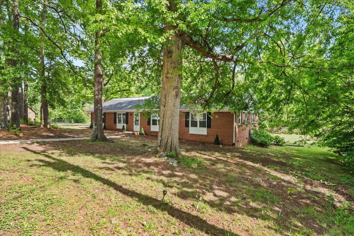 40 Amy Lane, Taylors, South Carolina image 1