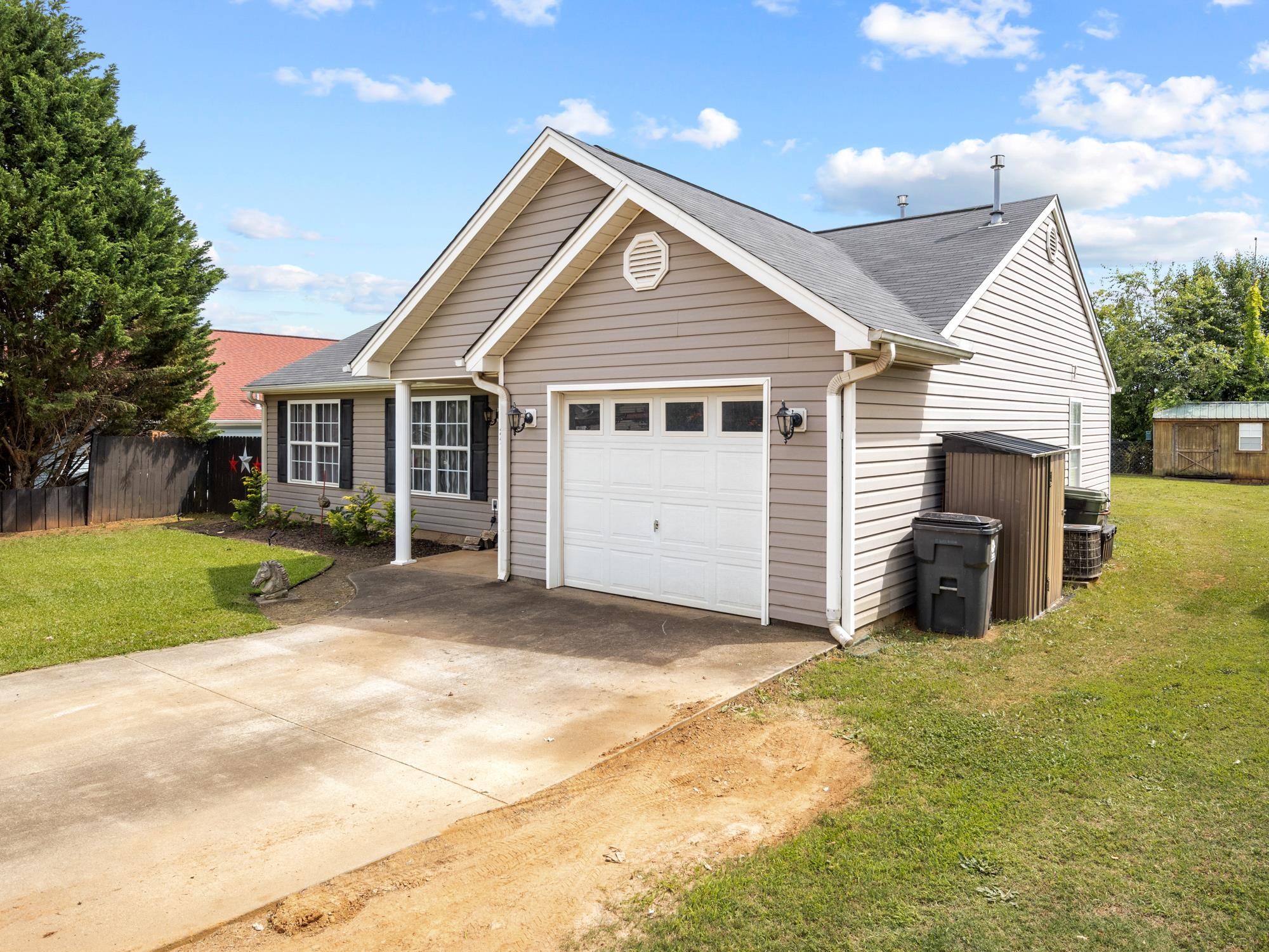 241 Ashley Danielle Drive, Duncan, South Carolina image 2