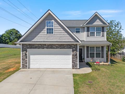 Homes For Sale - 101 Reedy Falls Drive<br/> Greenville, SC 29605
