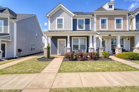 Townhouse For Sale - 235 Dalmatian Drive<br/> Spartanburg County, Spartanburg, SC 29307