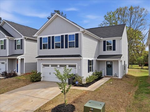Homes For Sale - 11 Davis Grove Lane<br/> Piedmont, SC 29673