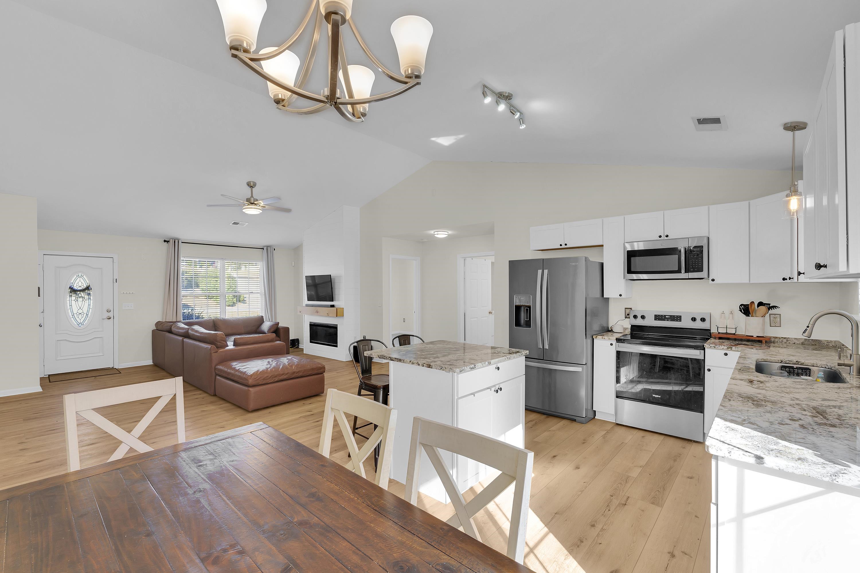 Inman, South Carolina 29349, United States, 3 Bedrooms Bedrooms, ,2 BathroomsBathrooms,Residential,Active,251836