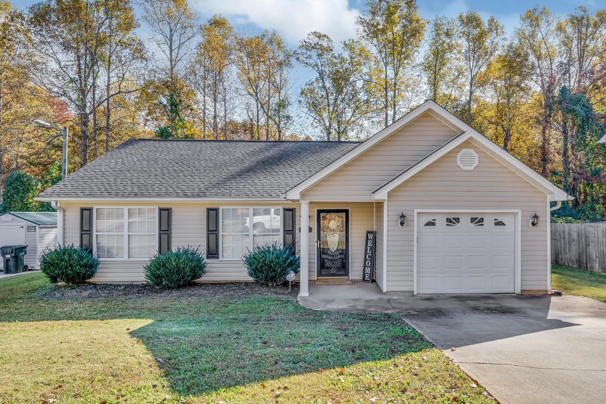 Inman, South Carolina 29349, United States, 3 Bedrooms Bedrooms, ,2 BathroomsBathrooms,Residential,Active,251836
