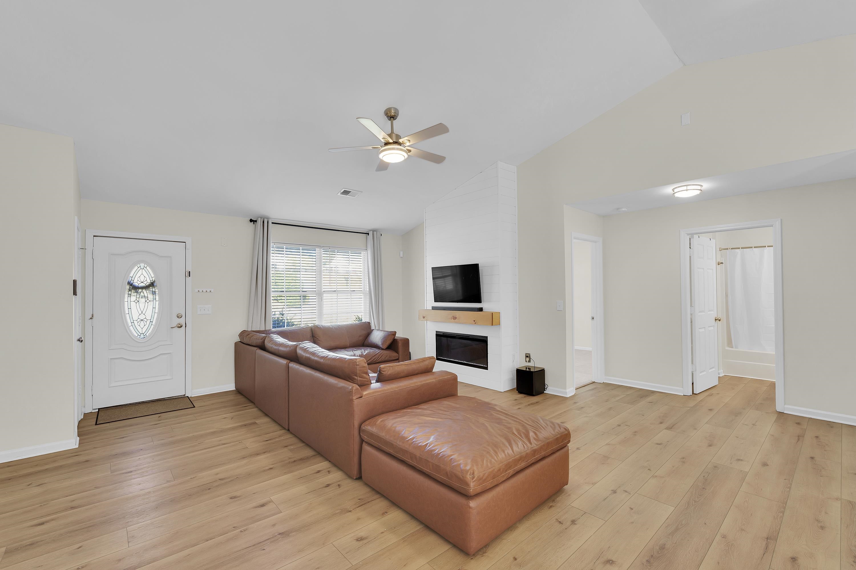 Inman, South Carolina 29349, United States, 3 Bedrooms Bedrooms, ,2 BathroomsBathrooms,Residential,Active,251836