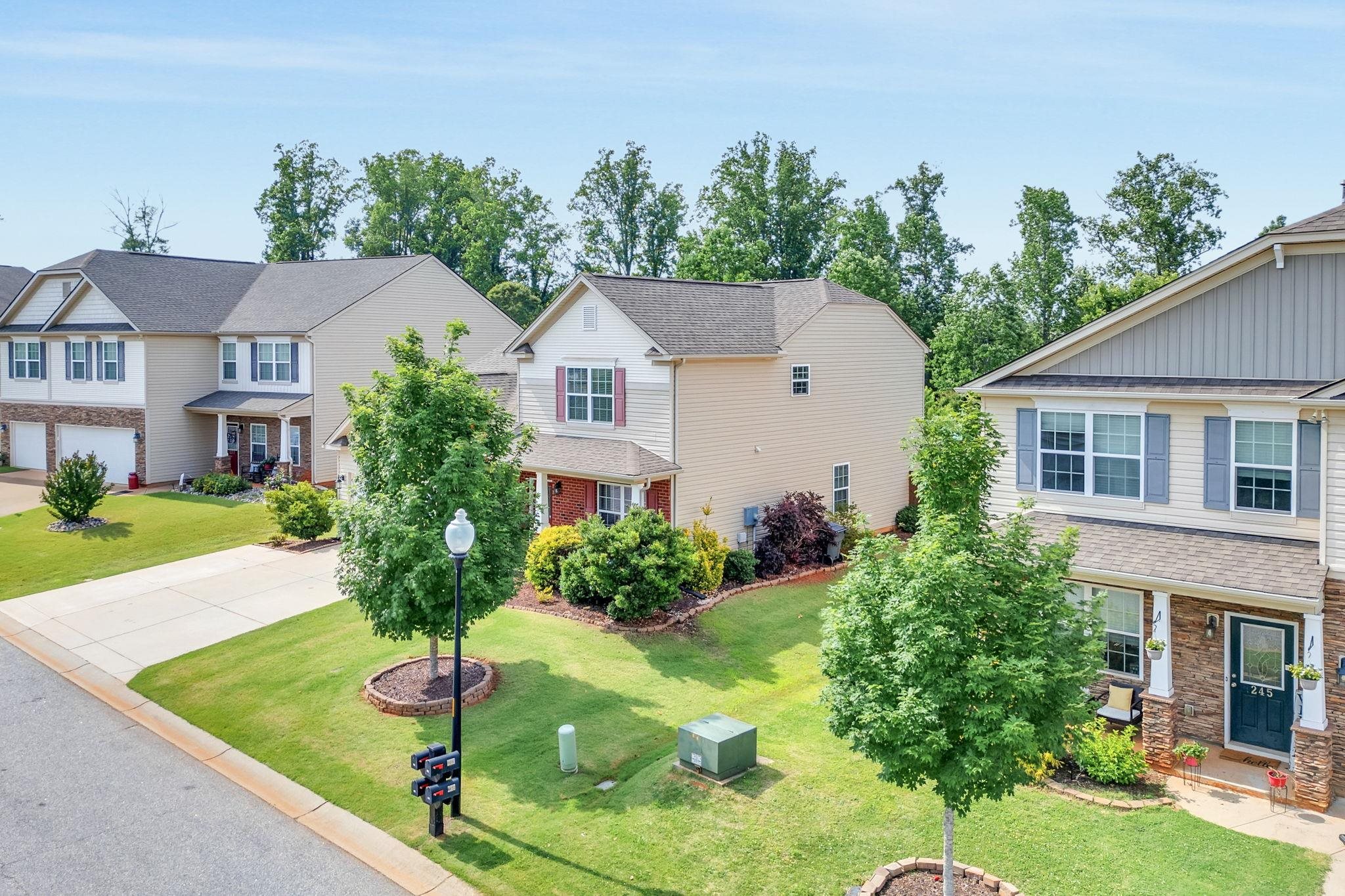 241 Hartleigh Drive, Lyman, South Carolina image 2