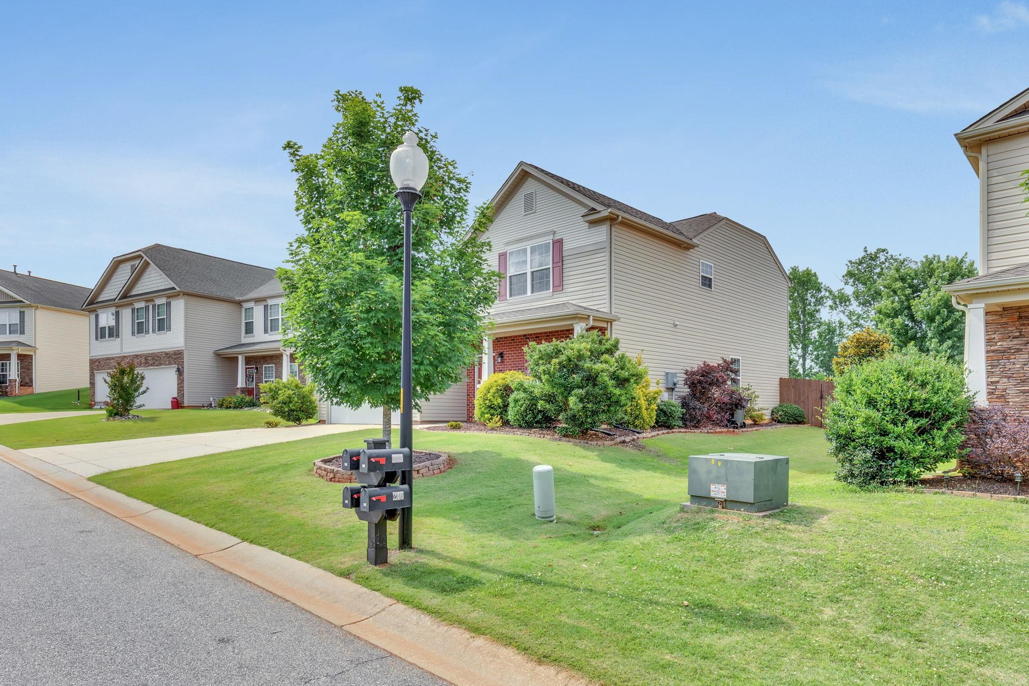 241 Hartleigh Drive, Lyman, South Carolina image 4