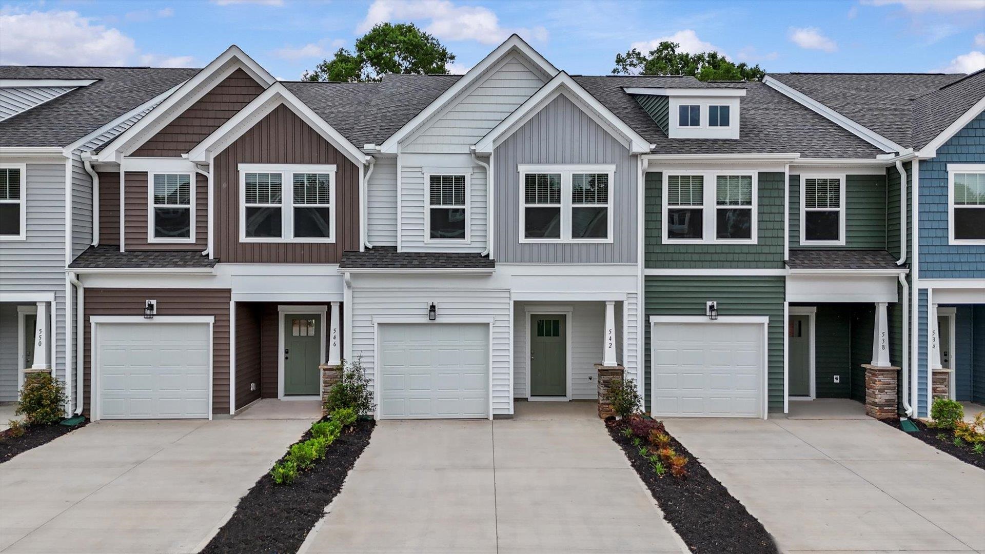 542 W Norvell Court, Spartanburg, South Carolina image 1